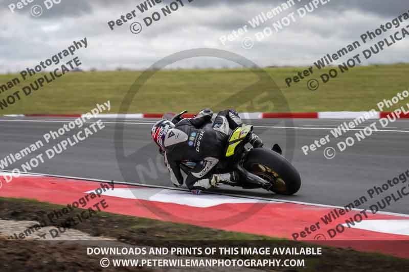 cadwell no limits trackday;cadwell park;cadwell park photographs;cadwell trackday photographs;enduro digital images;event digital images;eventdigitalimages;navarra;no limits trackdays;peter wileman photography;racing digital images;trackday digital images;trackday photos